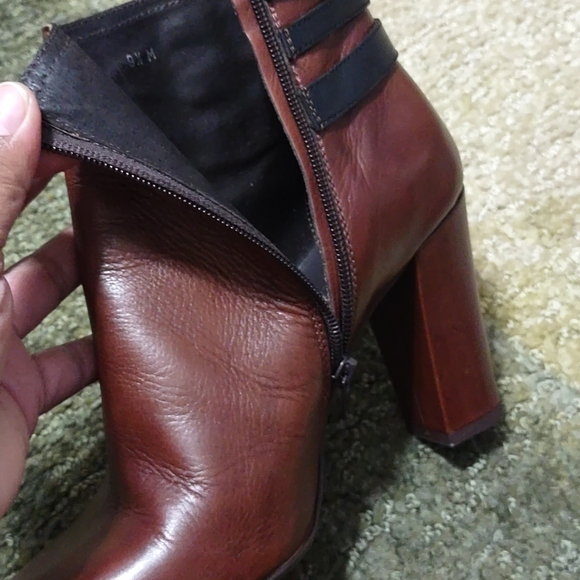 Women's Leather Booties High Quality Dark Brown Ankle Boots Sz 9.5 Made in Italy - Picture 10 of 10